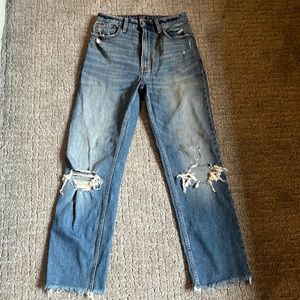 Very cute high waisted Abercrombie jeans